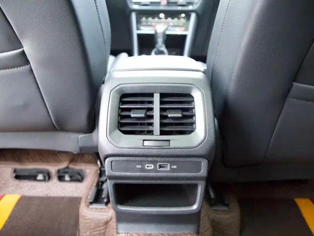 Volkswagen Tharu — Фото автомобиля 14
