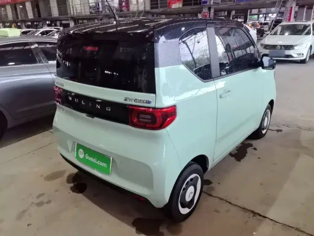 Wuling Hongguang Mini EV — Фото автомобиля 6