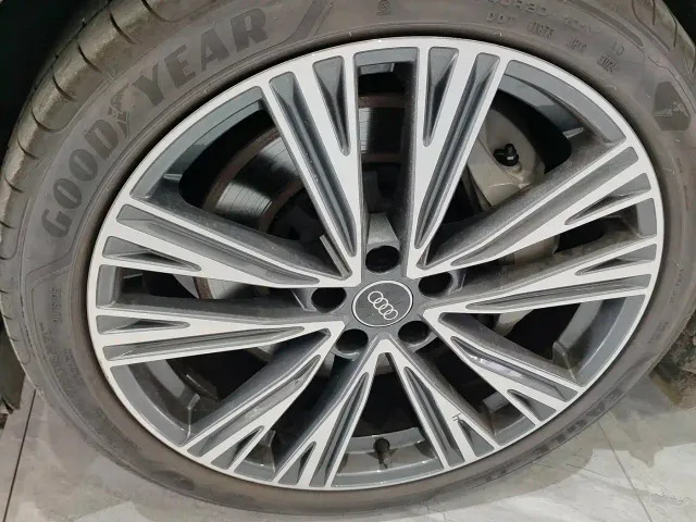 Audi A6L — Фото автомобиля 11