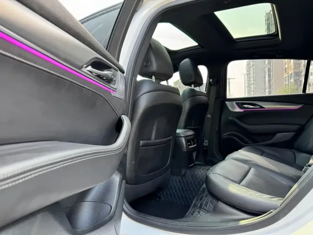 Cadillac CT5 — Фото автомобиля 10