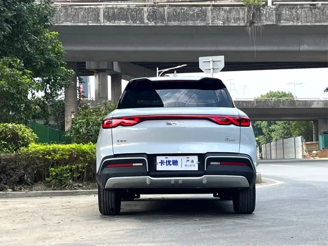 BYD Yuan UP — Фото автомобиля 5