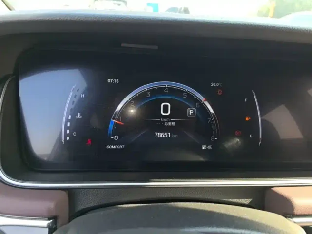 GAC Trumpchi M6 — Фото автомобиля 11