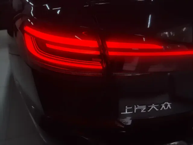 Volkswagen Passat — Фото автомобиля 27