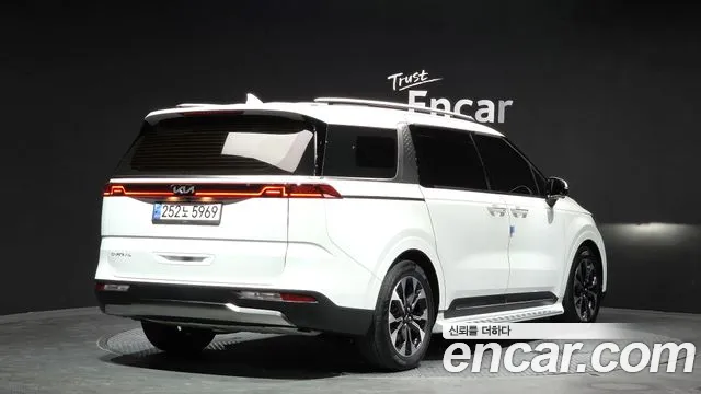 Kia Canival Carnival 4 поколение Бензин 9 мест Signature — Фото автомобиля 2