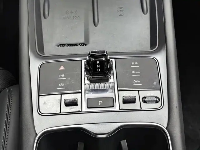 BYD Sealion 07 EV — Фото автомобиля 13