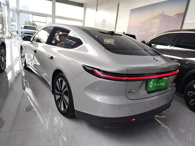 Nio ET7 — Фото автомобиля 4