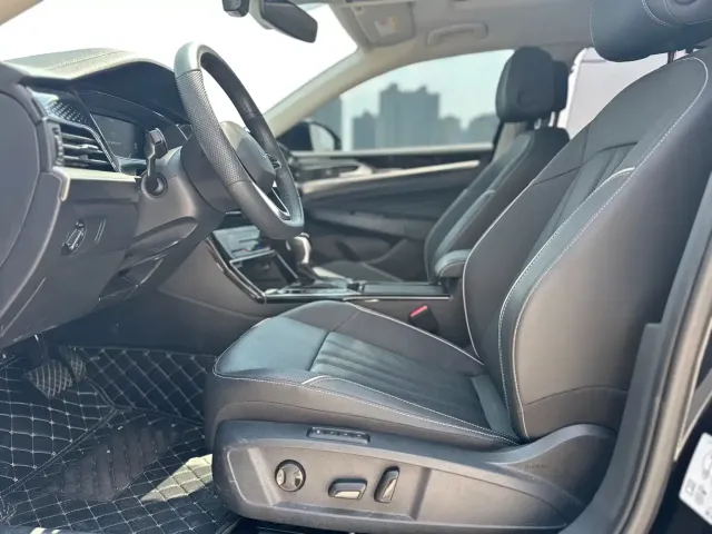 Volkswagen Passat — Фото автомобиля 7