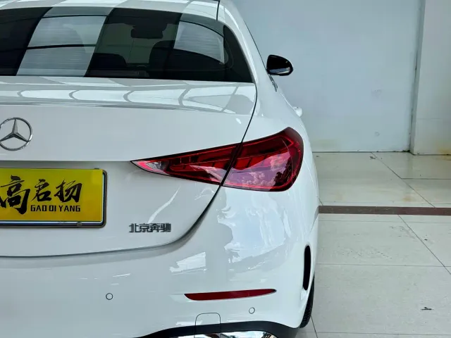 Mercedes-Benz C-Class — Фото автомобиля 24