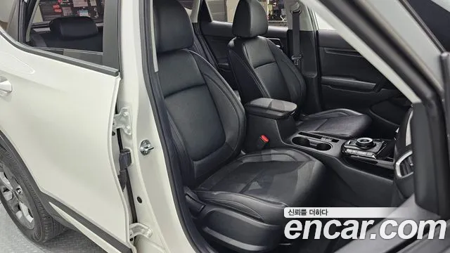 Kia Seltos Новый Seltos Бензин 2.0 2WD — Фото автомобиля 11