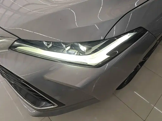 Toyota Avalon — Фото автомобиля 23