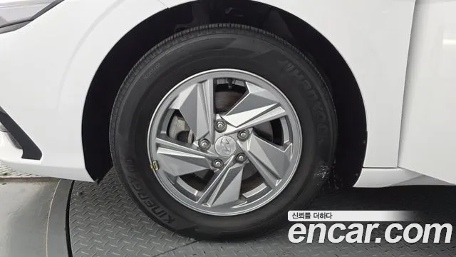 Hyundai AVANTE Новый Avante (CN7) — Фото автомобиля 5