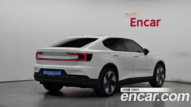 Polestar Polestar 2 — Фото автомобиля 2