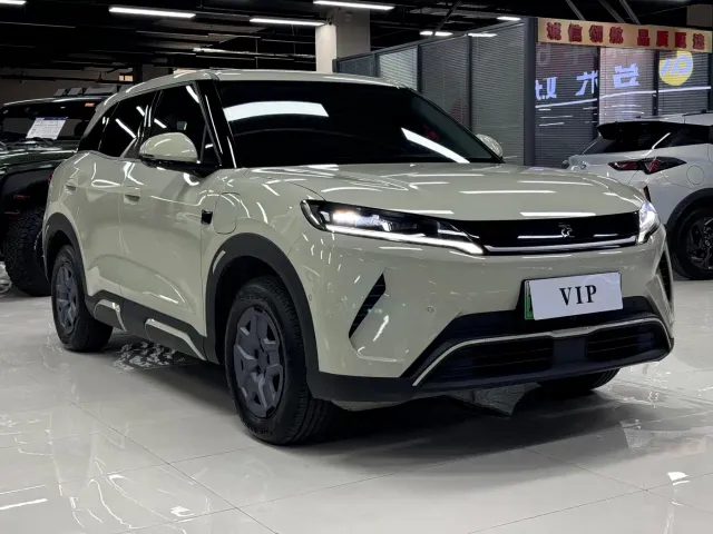 BYD Yuan UP — Фото автомобиля 3