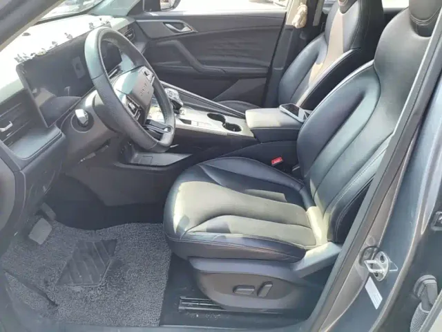 Roewe RX5 — Фото автомобиля 14
