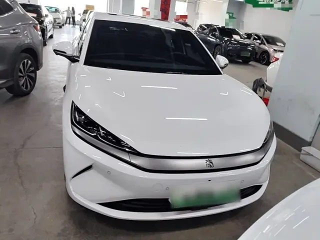 BYD Qin L — Фото автомобиля 2