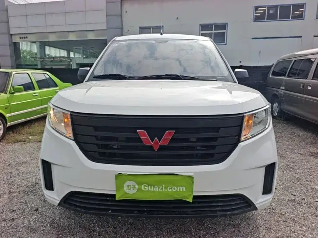 Wuling Hongguang Plus — Фото автомобиля 2