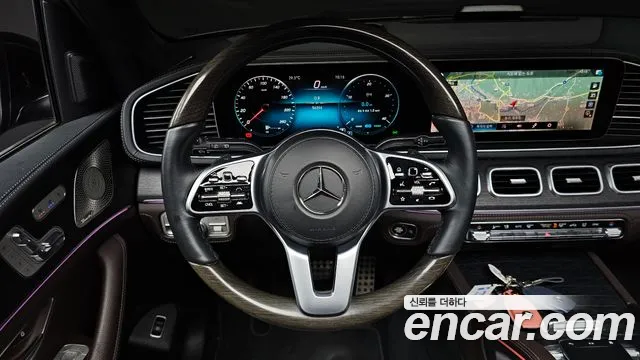 Mercedes-Benz GLS-Class — Фото автомобиля 12