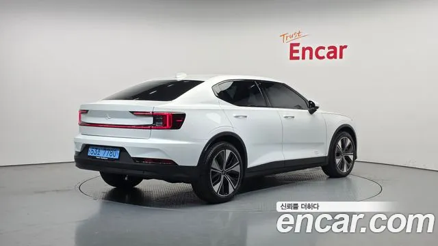 Polestar Polestar 2 — Фото автомобиля 2