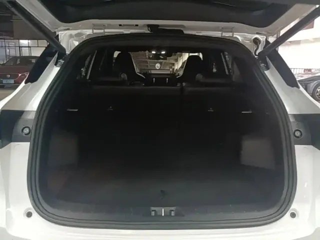 Changan Qiyuan Q05 — Фото автомобиля 18