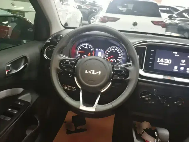 Kia KX1 — Фото автомобиля 10