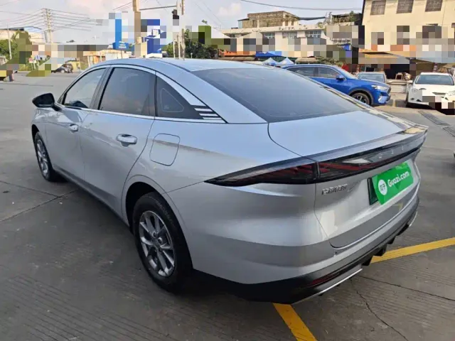 Geely Galaxy L6 — Фото автомобиля 4