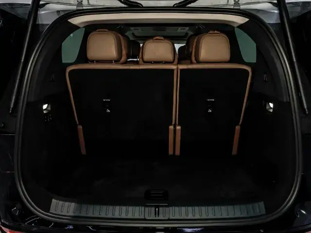 Li Auto MEGA — Фото автомобиля 7