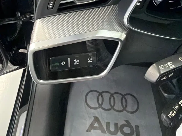 Audi A6L — Фото автомобиля 19