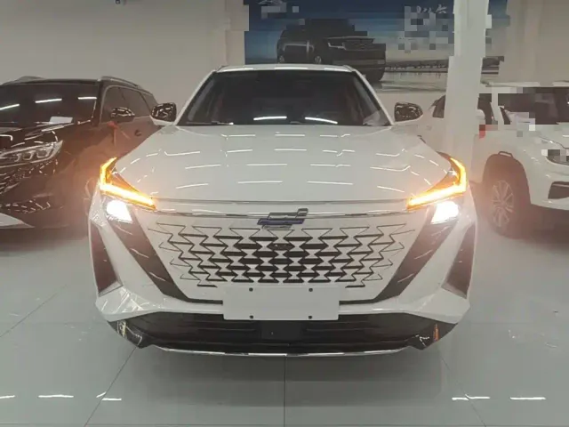Changan Z6 — Фото автомобиля 2