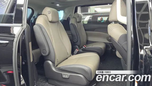 Kia Carnival 4th Gen — Фото автомобиля 12