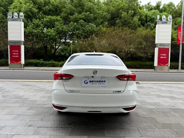 Buick Verano — Фото автомобиля 7