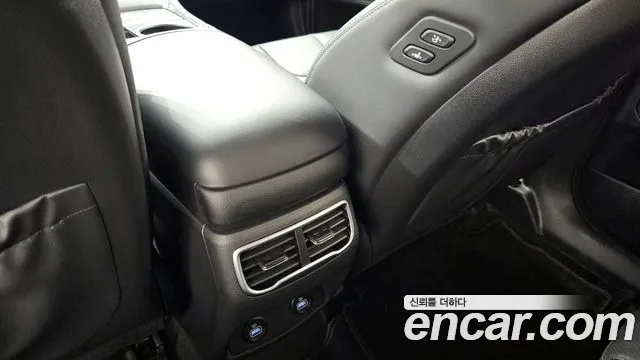 Hyundai Santafe Новый Santa Fe Дизель 2.2 2WD — Фото автомобиля 19