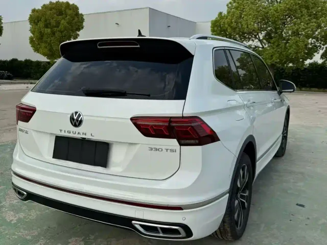 Volkswagen Tiguan L — Фото автомобиля 8