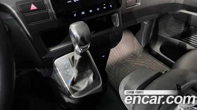 Hyundai Staria — Фото автомобиля 9