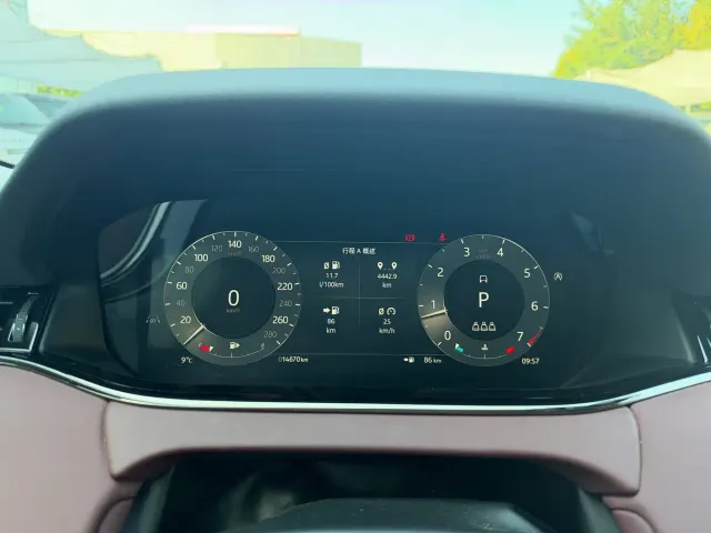 Land Rover Range Rover Evoque — Фото автомобиля 9