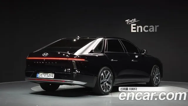 Hyundai Grandeur Grandeur (GN7) 2.5 Бензин 2WD — Фото автомобиля 2