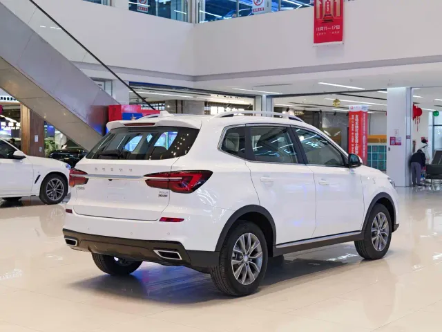 Roewe RX5 — Фото автомобиля 5