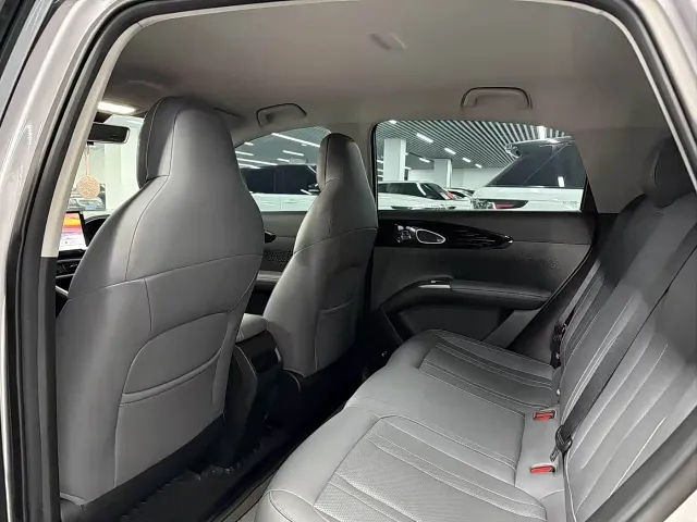 Geely Starry Wish — Фото автомобиля 10