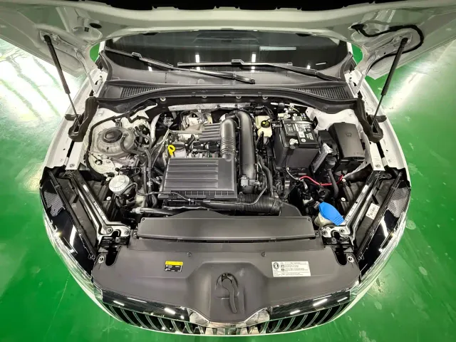 Skoda Superb — Фото автомобиля 8
