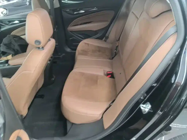Buick Regal — Фото автомобиля 16