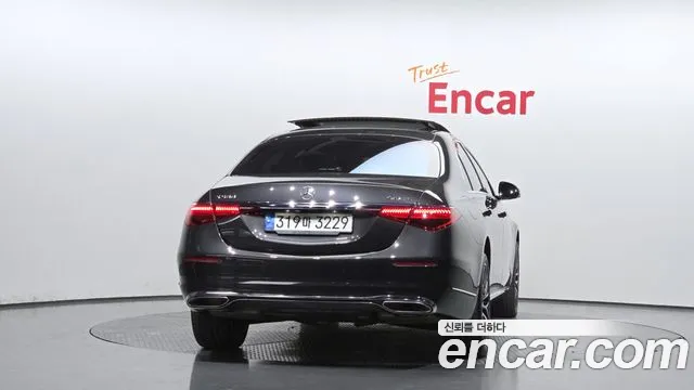 Mercedes-Benz S-Class — Фото автомобиля 4