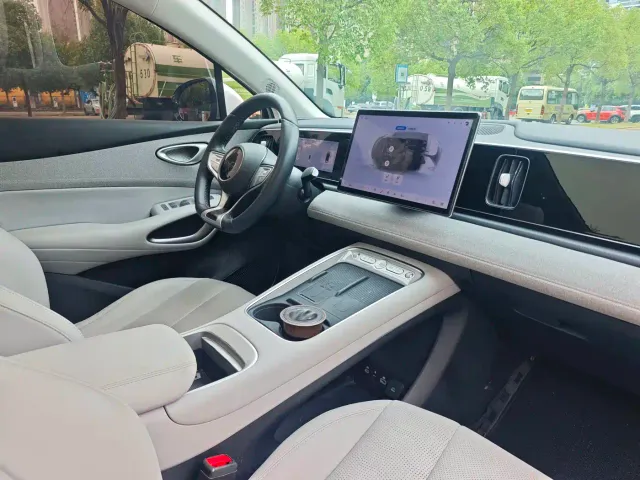 BYD Sealion 05 EV — Фото автомобиля 18