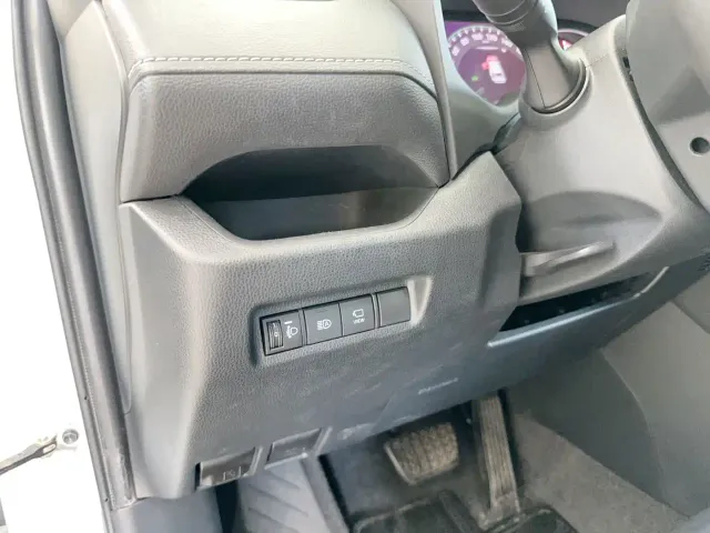 Toyota RAV4 — Фото автомобиля 19