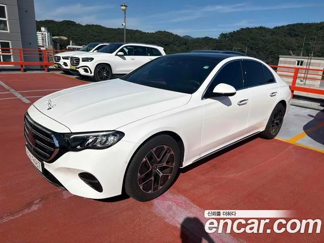 Фотография автомобиля — Mercedes-Benz E-Class W214