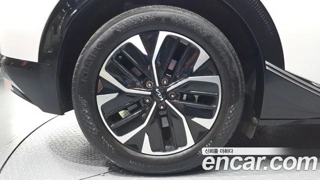Kia EV6 — Фото автомобиля 5
