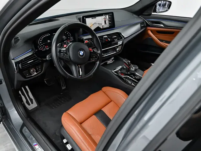 BMW M5 — Фото автомобиля 6