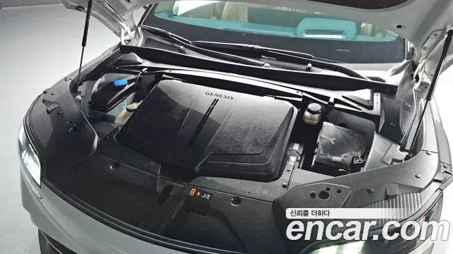 Genesis GV60 — Фото автомобиля 9