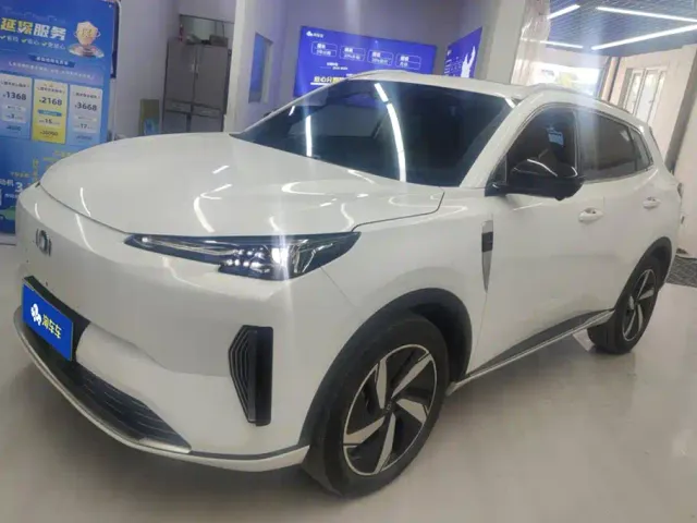 Фотография автомобиля — Changan Qiyuan Q05