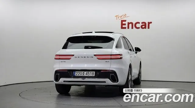 Genesis GV70 — Фото автомобиля 4
