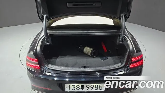 Genesis G80 Бензин 3.5 турбо AWD — Фото автомобиля 30
