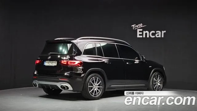 Mercedes-Benz GLB-Class — Фото автомобиля 2